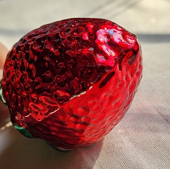 Vintage Poland Strawberry Mercury Glass Christmas Ornament - Picture 8 of 10